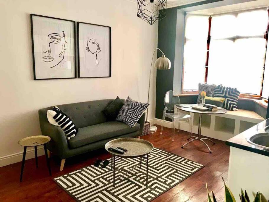 1-Bedroom Sea Point Gem - Perfect Location! Kapstadt Exterior foto